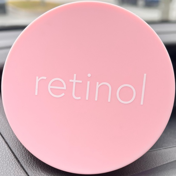 Retinol Balancing Body Scrub With Rose Oil Scent - Picture 3 of 3